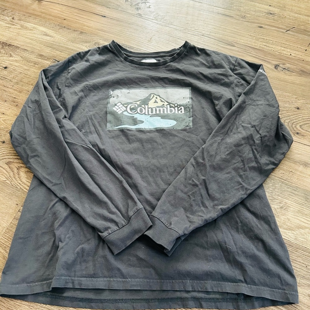 Columbia Charcoal Long Sleeve size XL